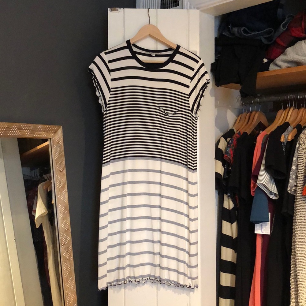 American Eagle Striped Stretchy Dress